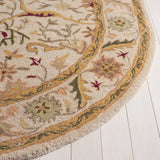 Safavieh Antiquity 4'-6" x 6'-6" Rug in Ivory