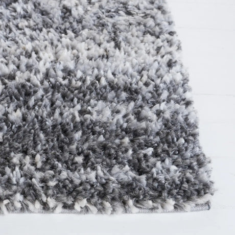 Safavieh Berber Shag 4'-5" x 6'-5" Rug in Grey / Charcoal
