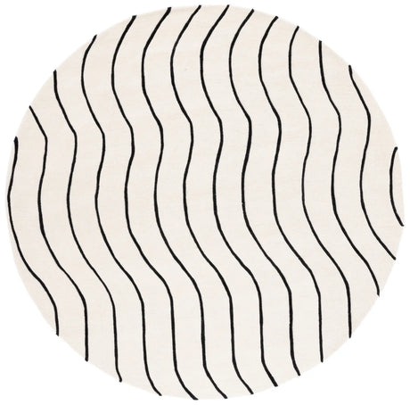 Safavieh Fifth Avenue 7'-0" x 7'-0" Rug in Ivory / Black