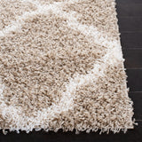 Safavieh Sgd-Dallas Shag 4'-0" x 6'-0" Rug in Beige / Ivory