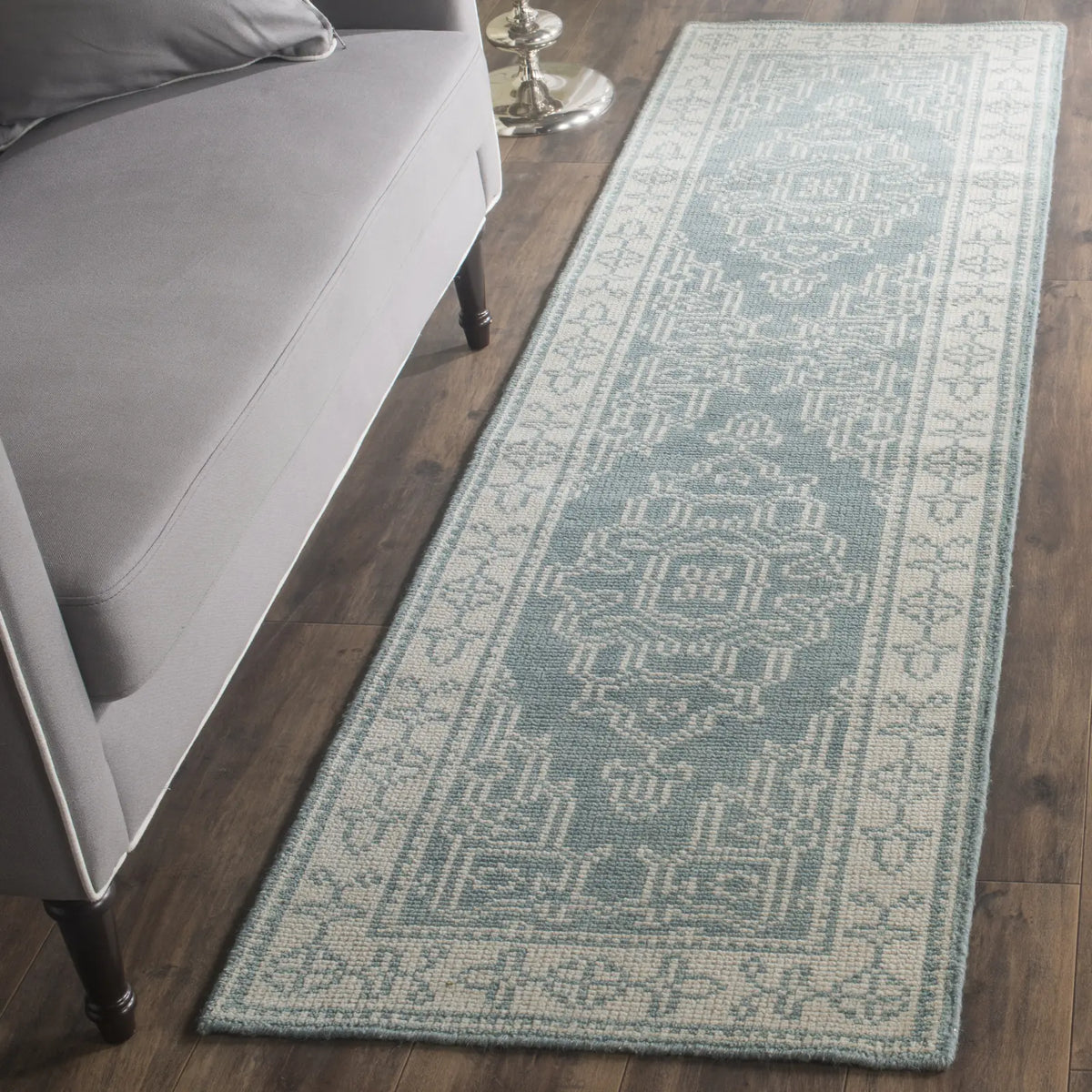 Safavieh Kenya 2'-3" x 8'-0" Rug in Ivory / Blue