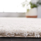 Safavieh Tahoe Shag 4'-0" x 6'-0" Rug in Silver