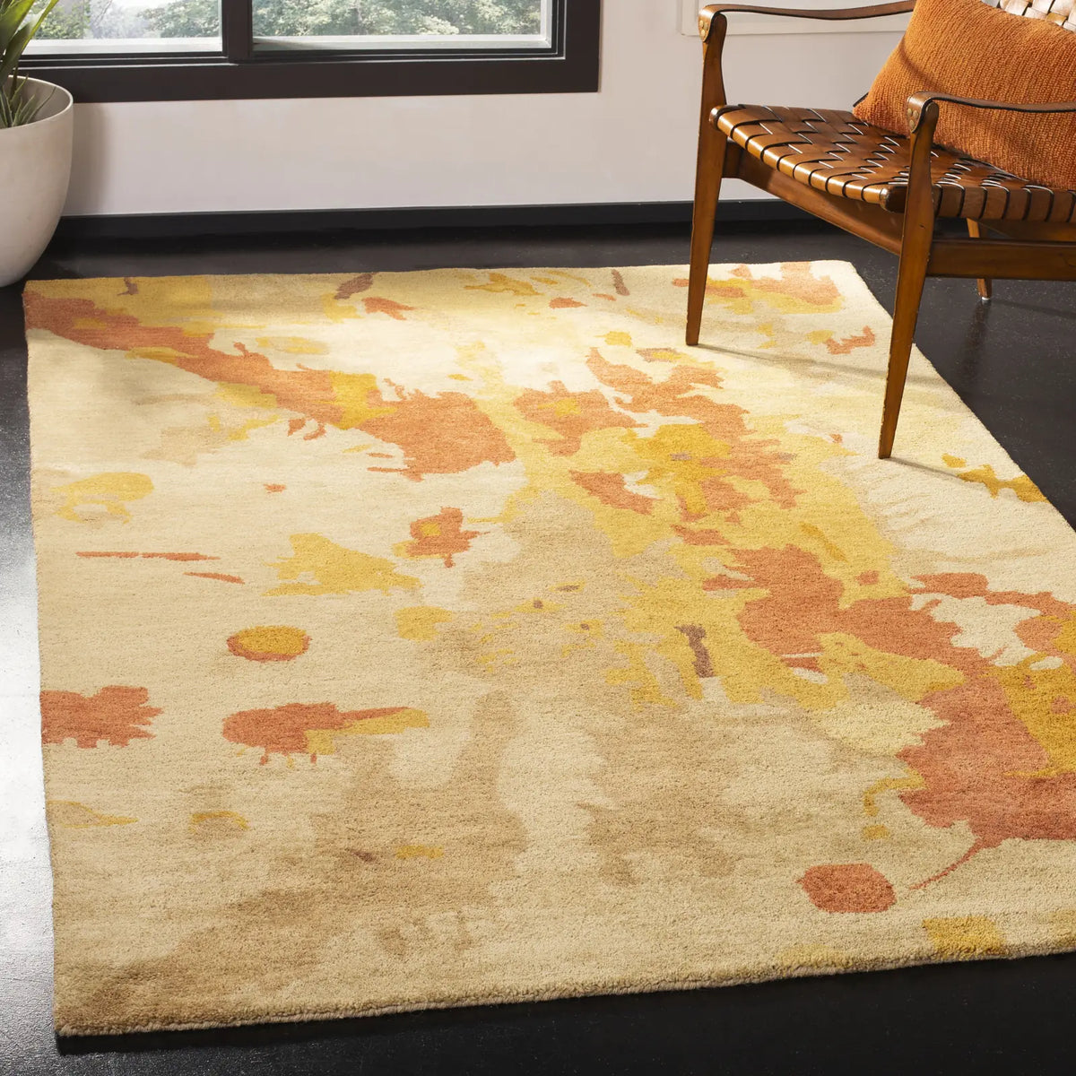 Safavieh Soho 3'-6" x 5'-6" Rug in Beige / Multi