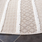Safavieh Global 6'-7" x 6'-7" Rug in Beige / Ivory