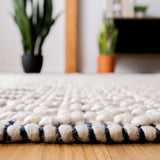Safavieh Natura 4'-0" x 6'-0" Rug in Ivory / Navy