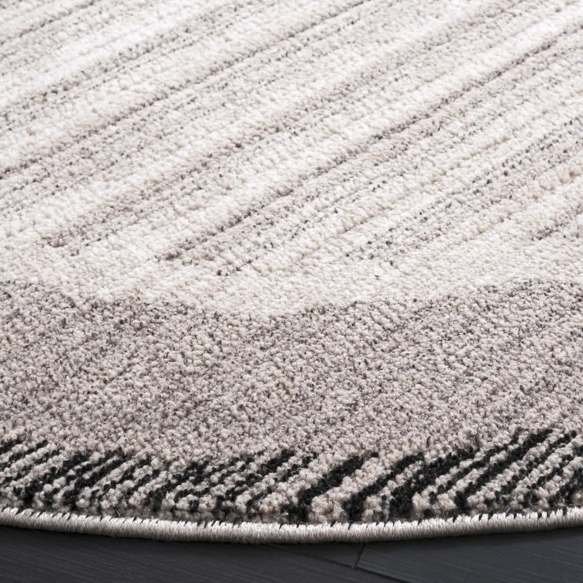 Safavieh Jade 100 6'-7" x 6'-7" Rug in Ivory / Beige Black