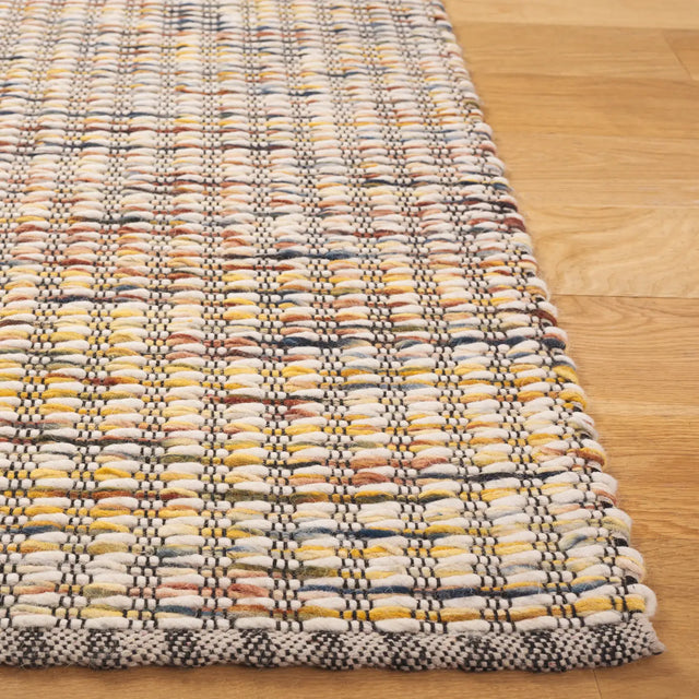 Safavieh Natura 4'-0" x 6'-0" Rug in Gold / Ivory