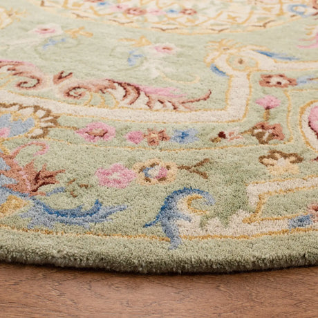 Safavieh Savonnerie 6'-0" x 6'-0" Rug in Sage / Blue
