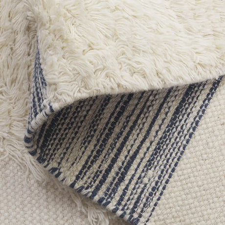 Safavieh Kenya 6'-0" x 9'-0" Rug in Navy / Ivory