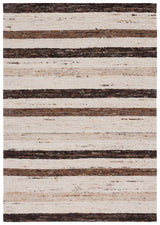 Safavieh Marbella 4'-0" x 6'-0" Rug in Brown / Beige