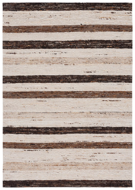 Safavieh Marbella 4'-0" x 6'-0" Rug in Brown / Beige