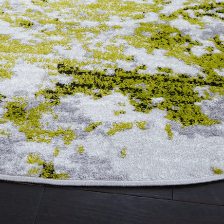 Safavieh Skyler 6'-7" x 6'-7" Rug in Grey / Green