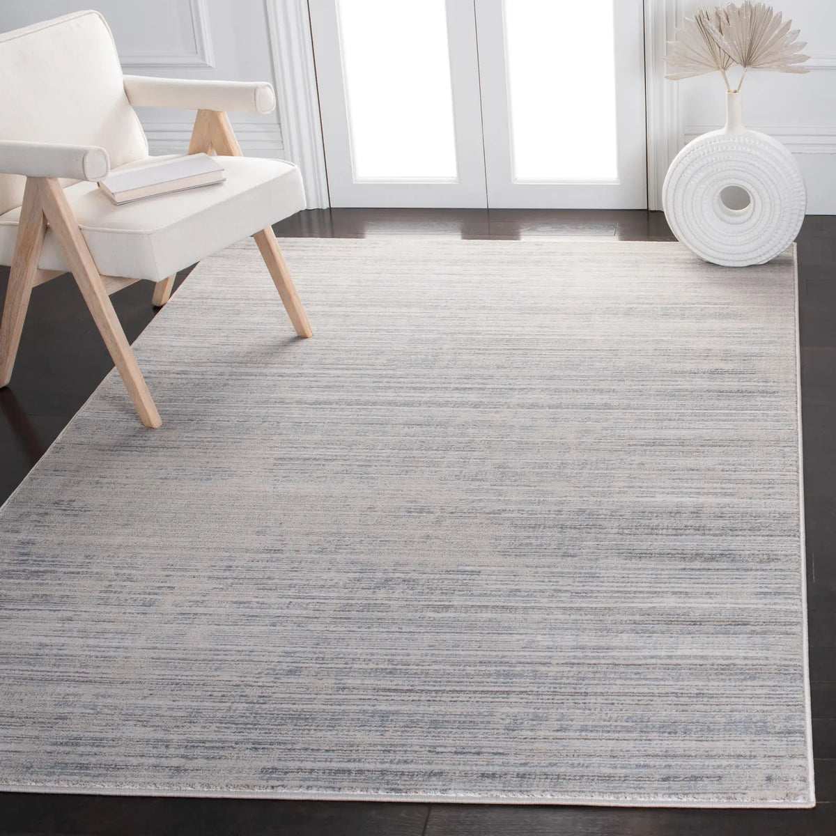 Safavieh Carnegie 4'-0" x 6'-0" Rug in Ivory / Grey