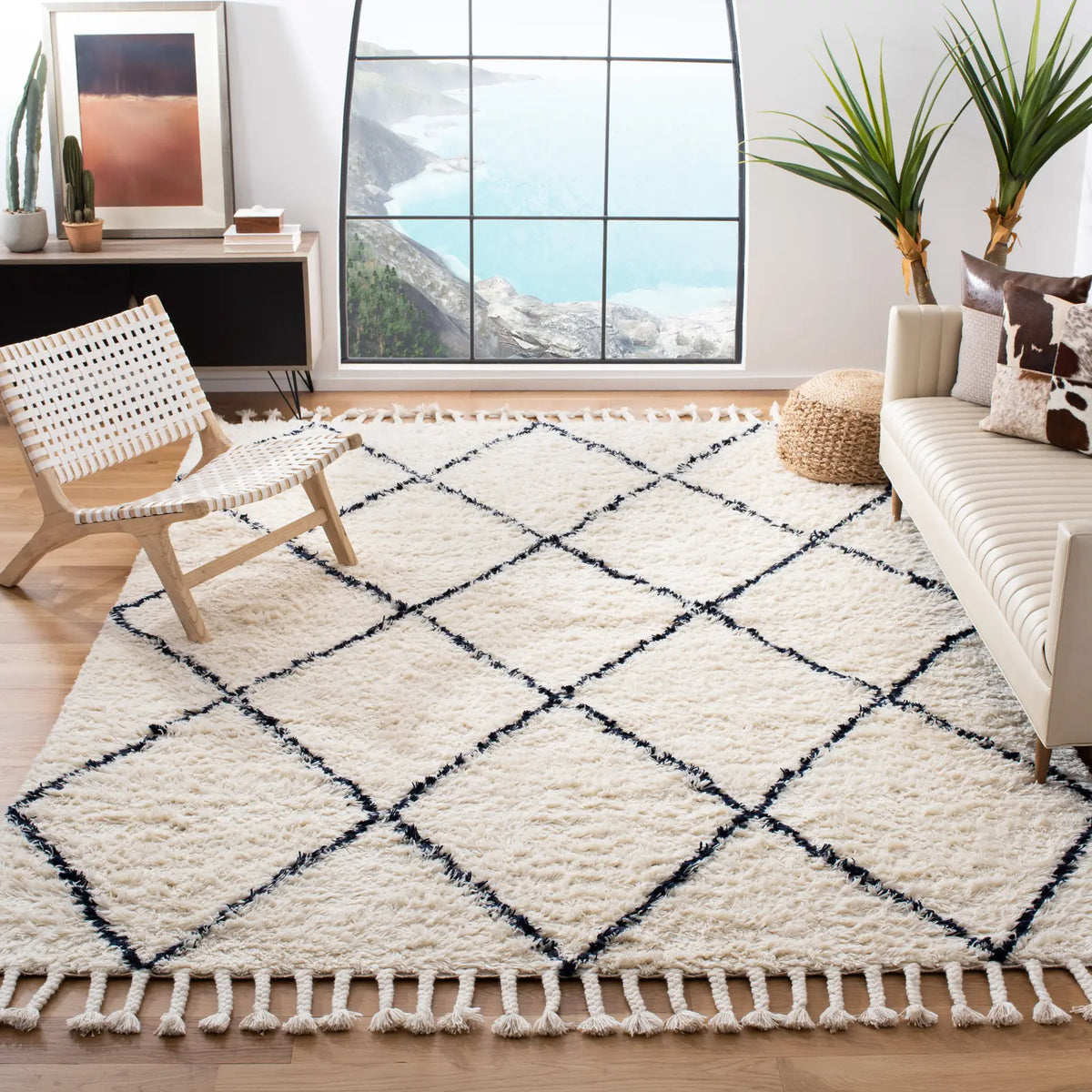 Safavieh Casablanca 6'-0" x 9'-0" Rug in Navy / Ivory