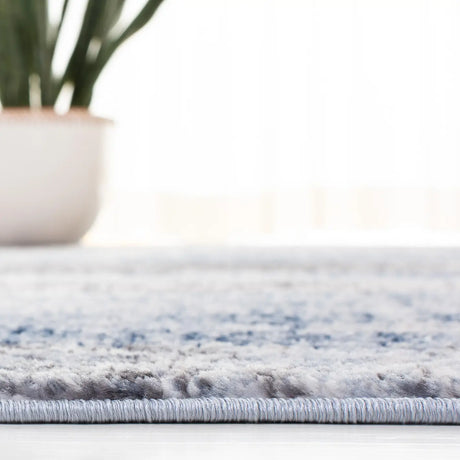 Safavieh Amelia 700 4'-0" x 6'-0" Rug in Navy / Grey