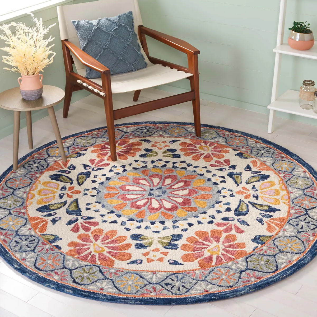 Safavieh Blossom 6'-0" x 6'-0" Rug in Ivory / Red