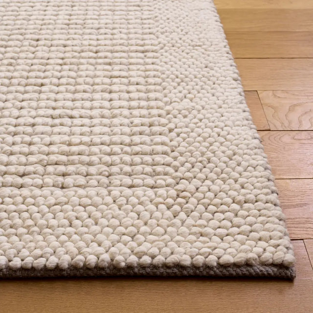 Safavieh Natura 5'-0" x 8'-0" Rug in Ivory