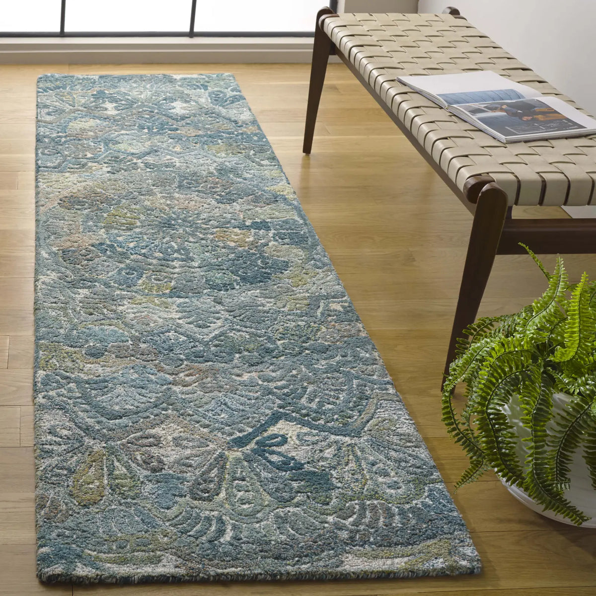 Safavieh Marquee 2'-3" x 8'-0" Rug in Aqua / Green