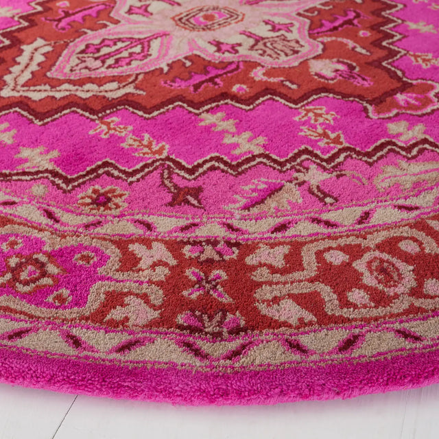 Safavieh Bellagio 5'-0" x 5'-0" Rug in Red / Pink