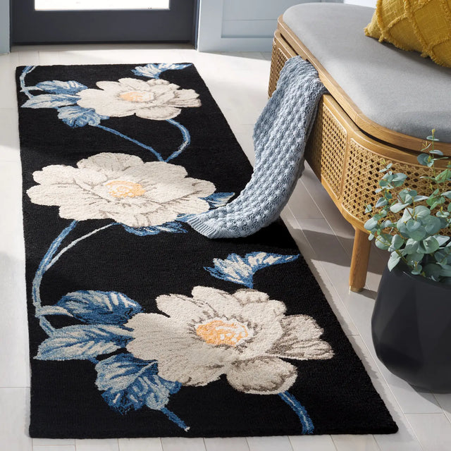 Safavieh Jardin 2'-3" x 8'-0" Rug in Black / Ivory