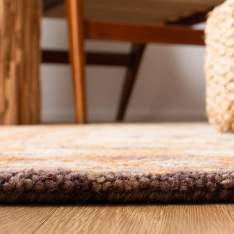 Safavieh Aspen 4'-0" x 6'-0" Rug in Brown / Purple