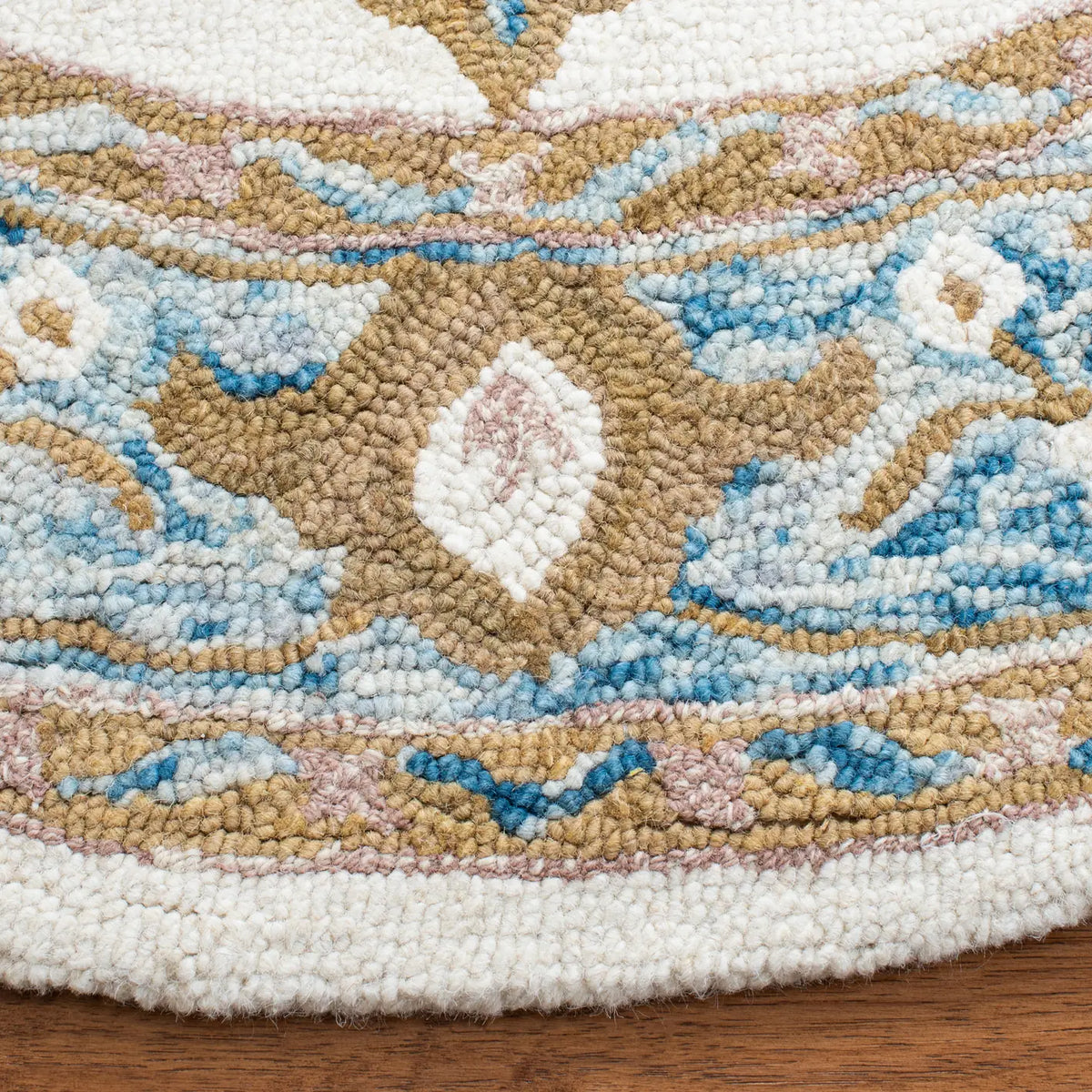 Safavieh Micro-Loop 5'-0" x 5'-0" Rug in Ivory / Blue