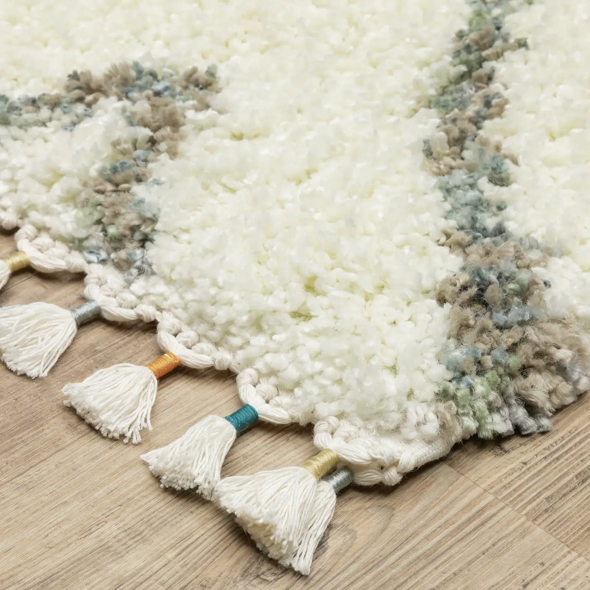 Oriental Weavers Sphinx Axis Ax03A Ivory/ Multi Rug - corner detail