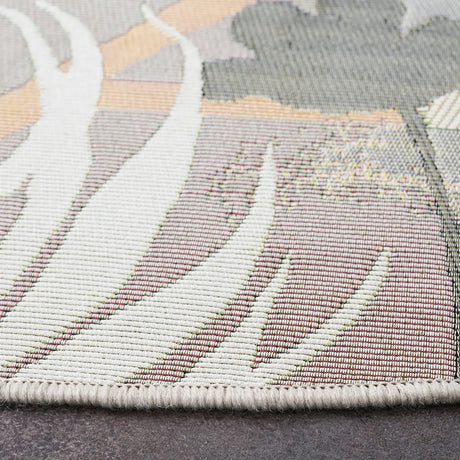 Safavieh Barbados 500 5'-3" x 5'-3" Rug in Grey / Pink