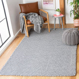 Safavieh Salem 4'-0" x 6'-0" Rug in Dark Blue