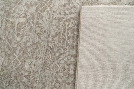 Dynamic Rugs Meadow 17971 Power Loomed Transitional Grey Rug - Corner