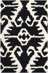 Safavieh Wyndham 2'-6" x 4'-0" Rug in Black / Ivory