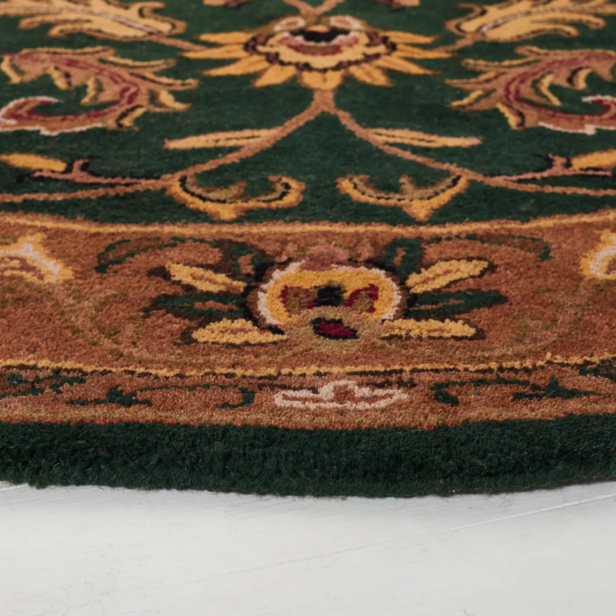 Safavieh Heritage 6'-0" x 6'-0" Rug in Dark Green / Gold