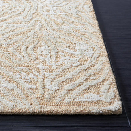 Safavieh Metro 4'-0" x 6'-0" Rug in Gold / Ivory