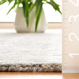 Safavieh Abstract 4'-0" x 6'-0" Rug in Grey / Ivory