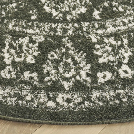 Safavieh Adirondack 6'-0" x 6'-0" Rug in Dark Green / Ivory