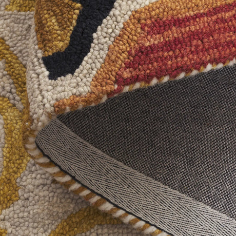 Safavieh Suzani 5'-0" x 8'-0" Rug in Rust / Gold