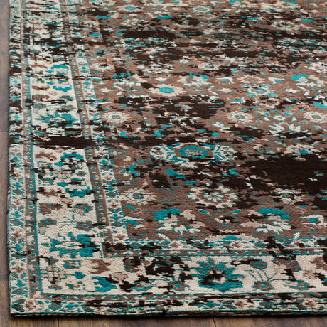 Safavieh Classic Vintage 4'-0" x 6'-0" Rug in Teal / Beige