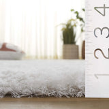 Safavieh Cloud Shag 4'-0" x 6'-0" Rug in White