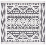 Safavieh Cabana 6'-7" x 6'-7" Rug in Ivory / Grey