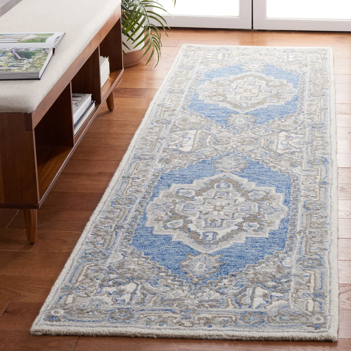 Safavieh Metro 2'-3" x 8'-0" Rug in Navy / Ivory