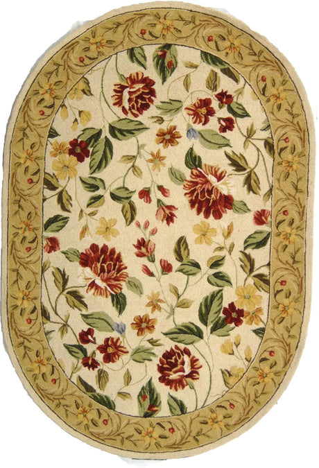 Safavieh Chelsea 4'-6" x 6'-6" Rug in Ivory / Beige