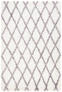 Safavieh Kenya 6'-0" x 9'-0" Rug in Ivory / Grey