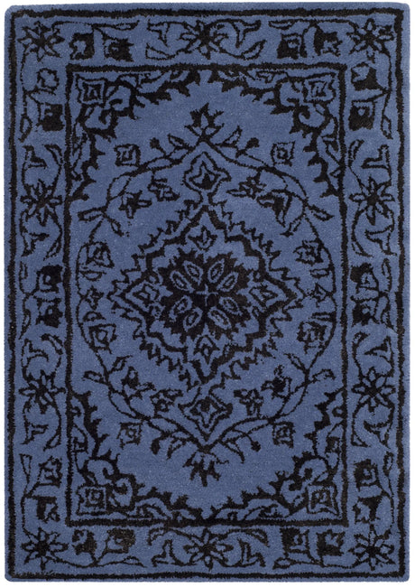 Safavieh Glamour 2'-0" x 3'-0" Rug in Purple