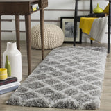 Safavieh Indie Shag 2'-3" x 7'-0" Rug in Grey / Ivory