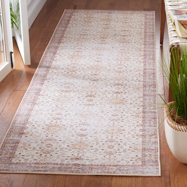 Safavieh Tucson 2'-6" x 8'-0" Rug in Beige / Gold