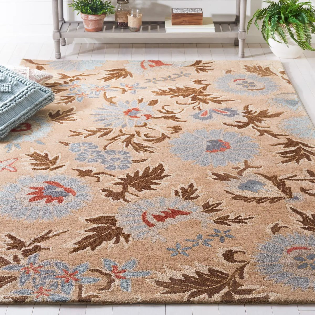 Safavieh Blossom 4'-0" x 6'-0" Rug in Beige / Multi