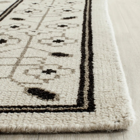 Safavieh Kenya 8'-0" x 10'-0" Rug in Ivory / Grey