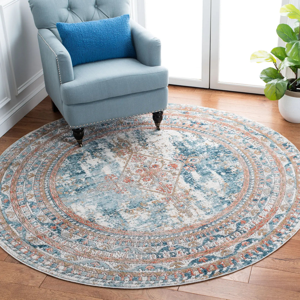 Safavieh Shivan 6'-7" x 6'-7" Rug in Blue / Grey