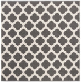 Safavieh Montauk 6'-0" x 6'-0" Rug in Dark Grey / Ivory