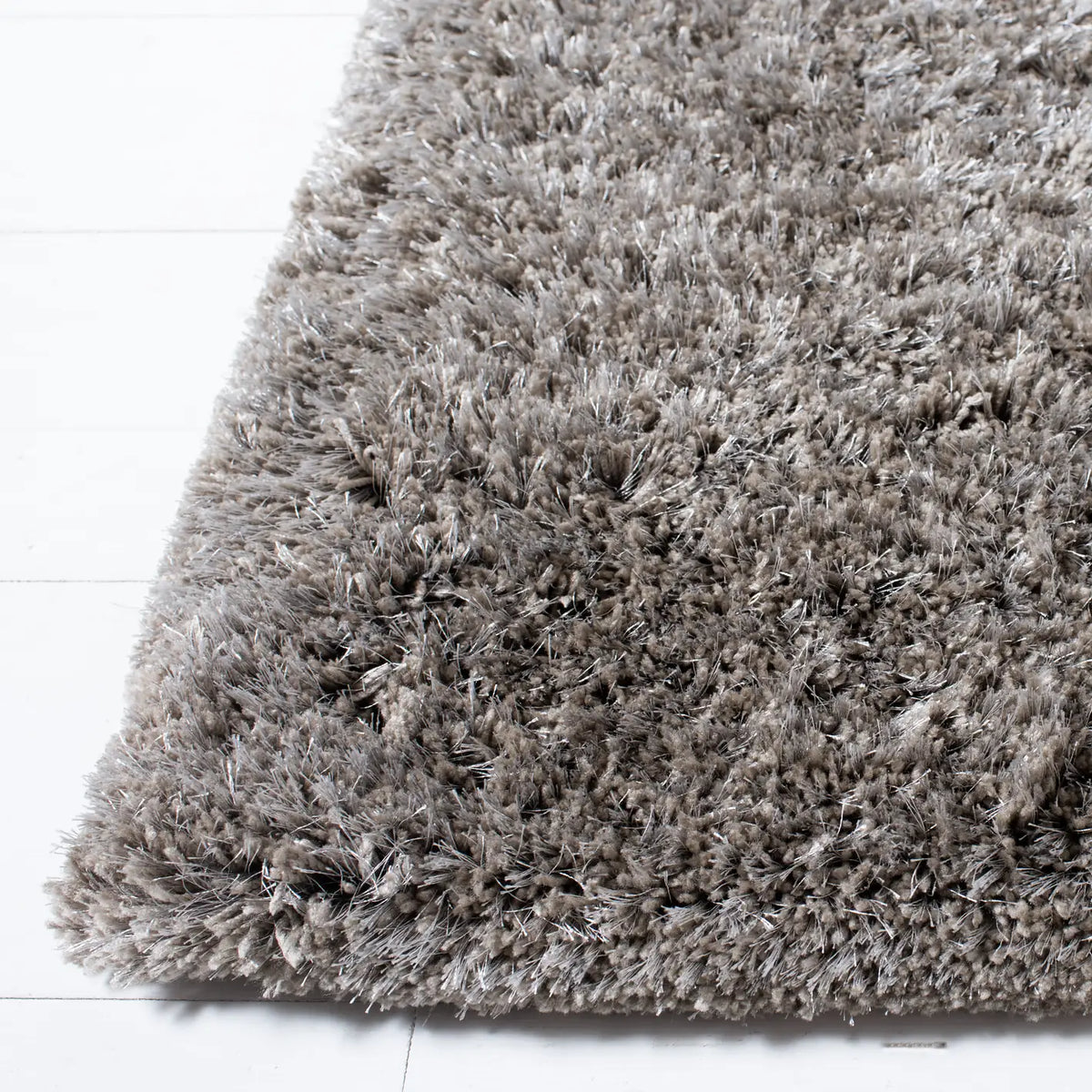 Safavieh Martha Stewart Shag 4'-0" x 6'-0" Rug in Silver